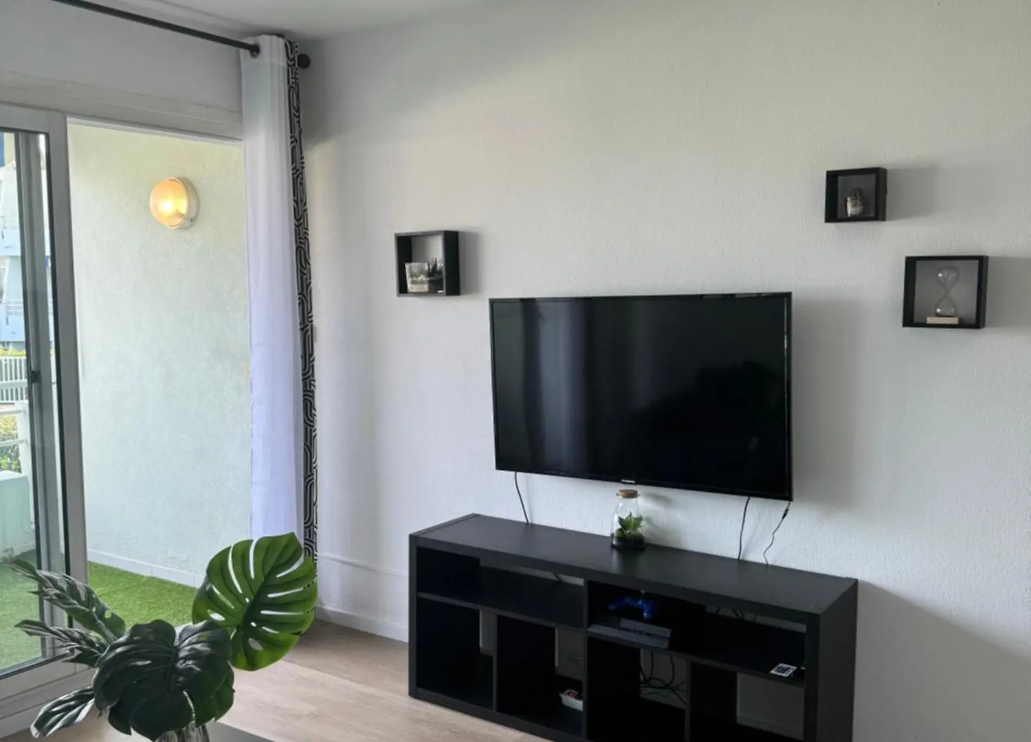 Appartemment Vue Mer Et Piscine Villeneuve-Loubet Apartman