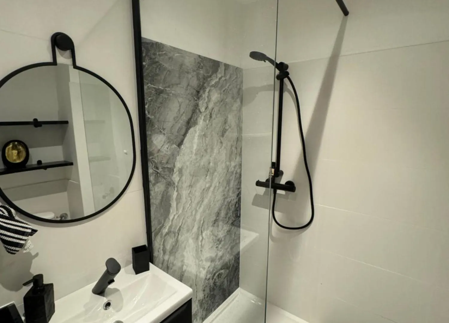 Apartment Appartemment Vue Mer Et Piscine Villeneuve-Loubet France